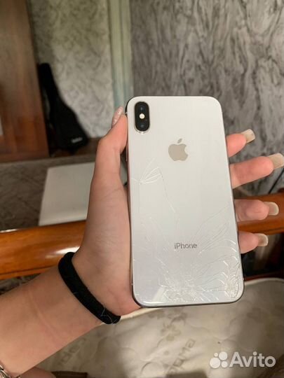 iPhone X, 64 ГБ