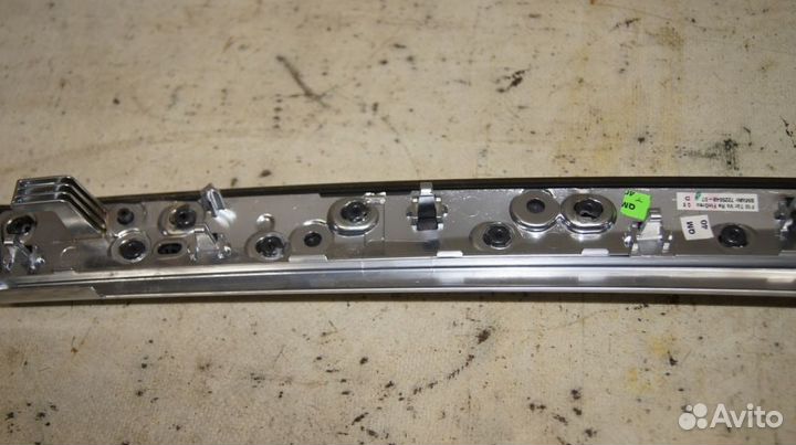 Накладка обшивки двери FR BMW 520i F11