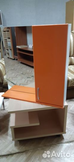 Шкафчик с зеркалом для ванной