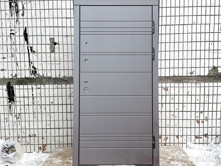 Дверь входная с накладкой Орегон-дуб Классика