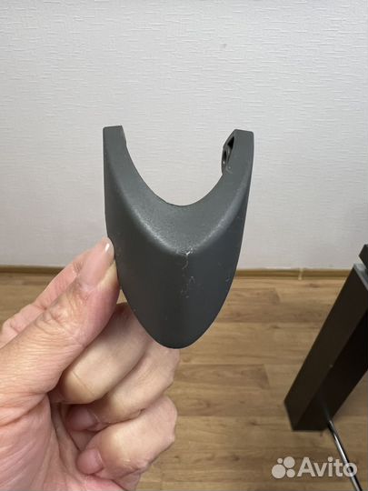 Часть фиксатора для люльки коляски Stokke