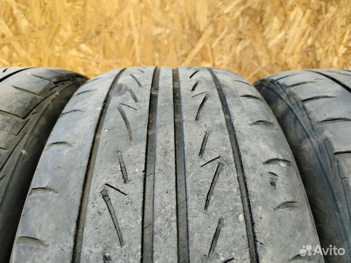 Bridgestone MY-02 Sporty Style 215/50 R17 91V