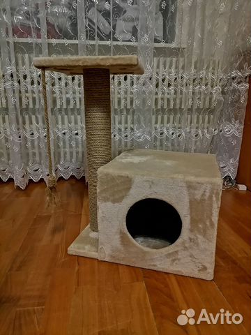 Домик для кошки с когтеточкой бу