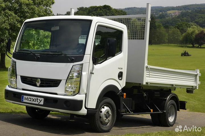 Лобовое стекло Renault Maxity/Nissan Cabstar