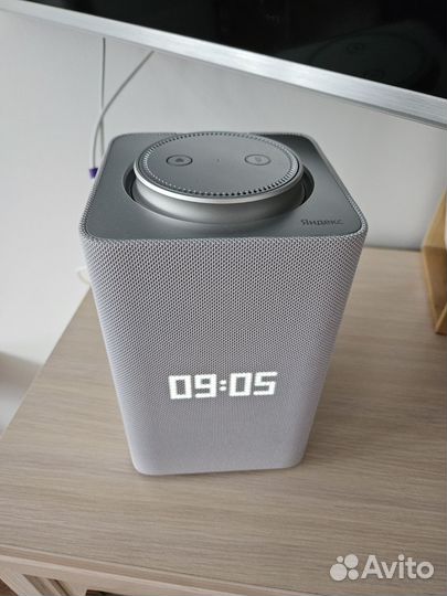 Яндекс станция макс