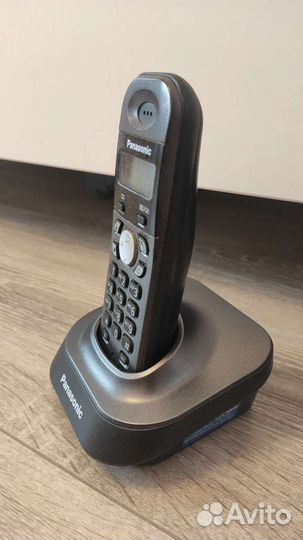 Домашний телефон panasonic