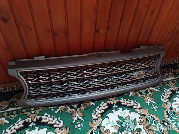 Решотка радиатора бу