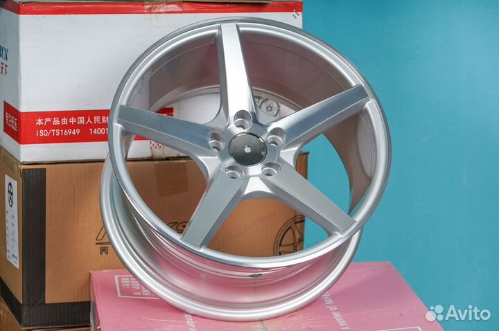 Литые диски Vossen VPS-303 R16 5x100 *G501