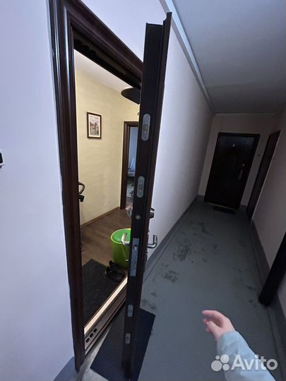 Дверь входная металлическая