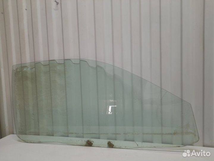 Стекло двери передней правой Mitsubishi Mirage