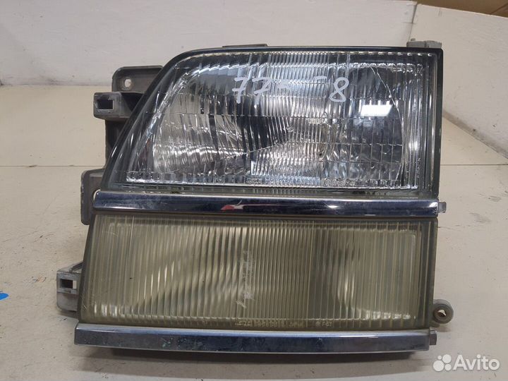 Фара (передняя) левая Nissan Elgrand