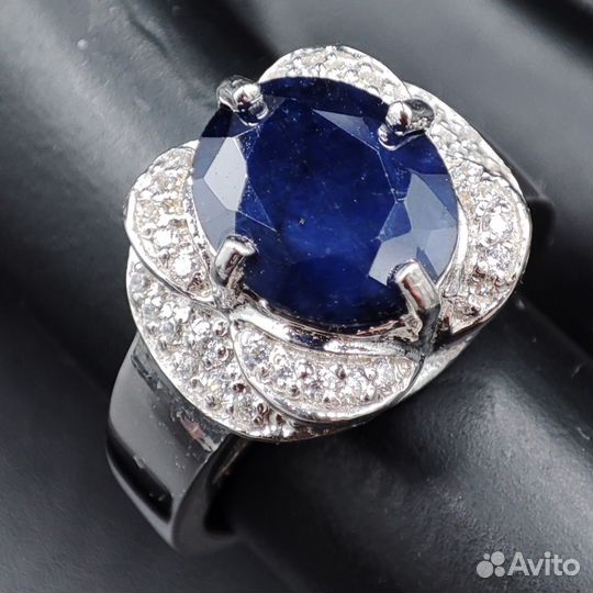 Природный сапфир из Таиланда в серебре 925, р.16
