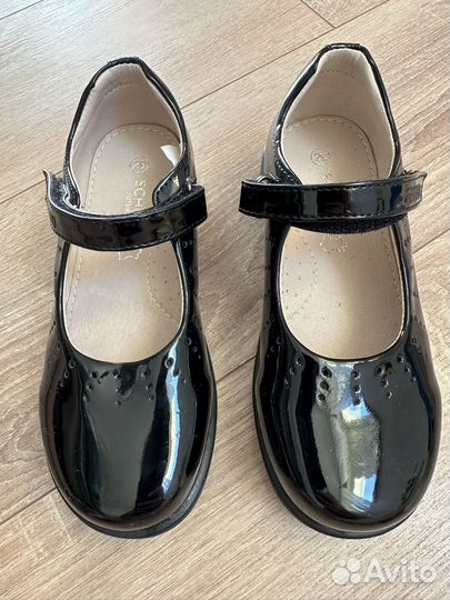 Туфли новые школьные