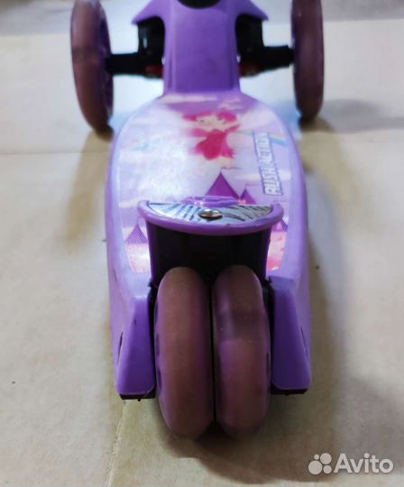 Самокат трехколесный для девочки