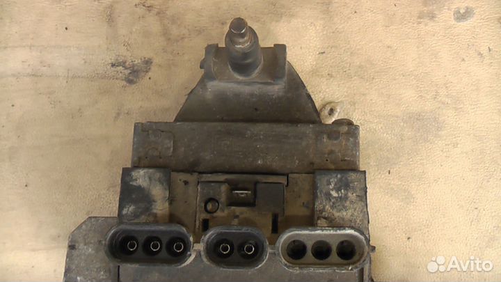 Катушка зажигания на Рено 19 1.7-1.8