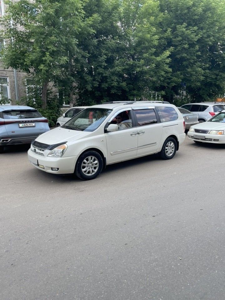 Kia Carnival: фото владельца
