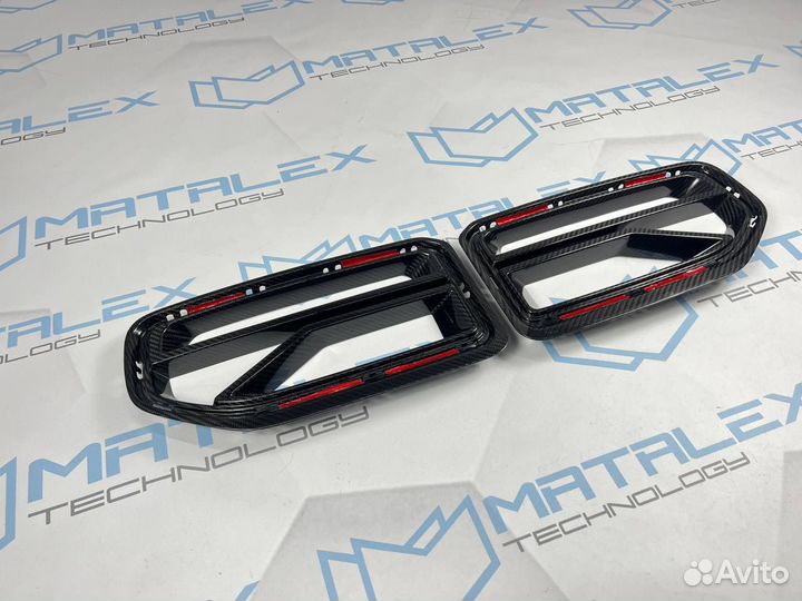 Решетка радиатора BMW M2 сухой карбон