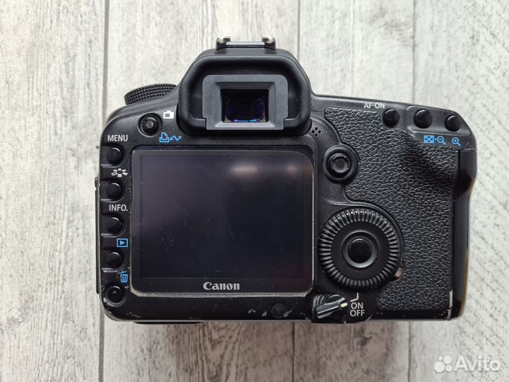 Фотоаппарат Canon EOS 5D Mark II