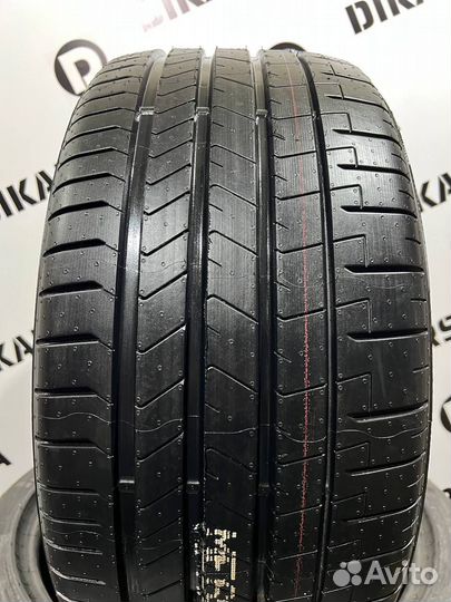 Pirelli P Zero PZ4 325/35 R22 и 285/40 R22 110Y