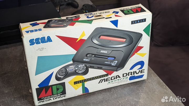Консоль Sega Mega Drive 2 в коробке