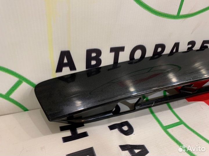 Накладка на крышку багажника (молдинг) Mazda Mazda