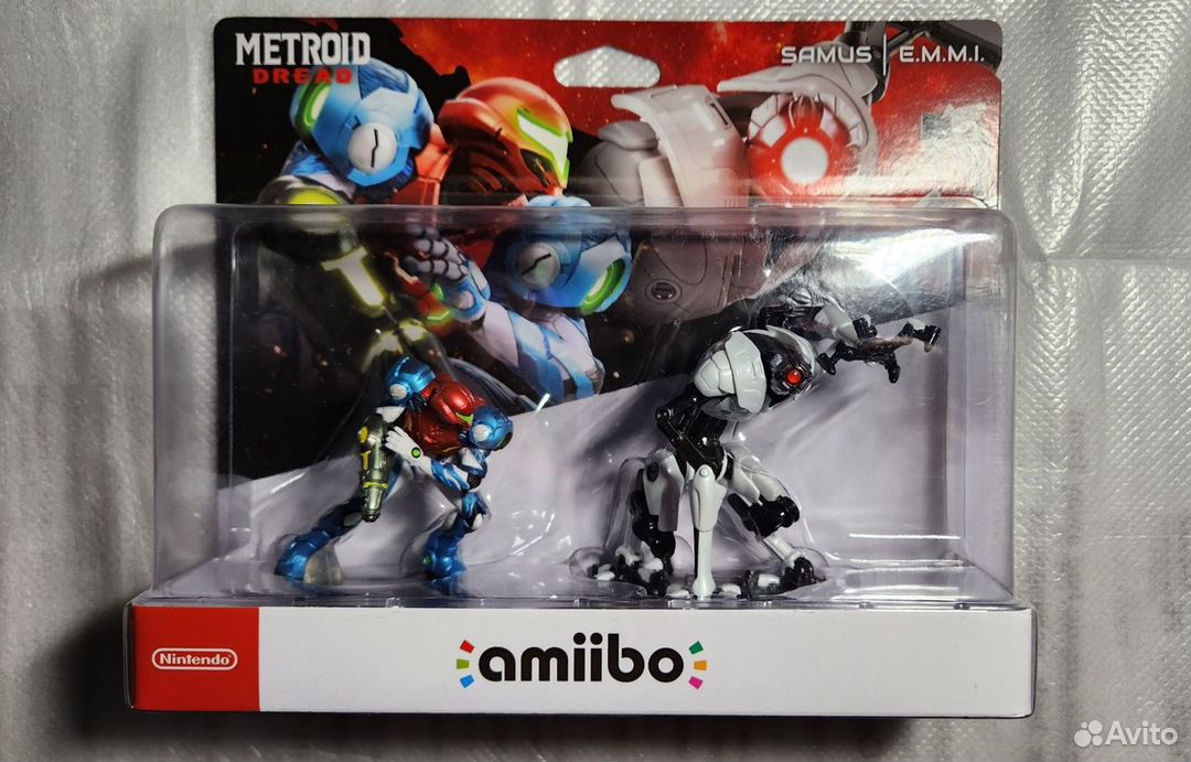 Amiibo Samus и E.M.M.I