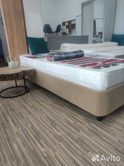 Спринг Бокс