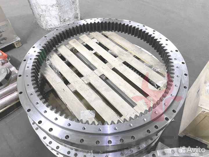 Опорно-поворотный круг Doosan DX380LC-5