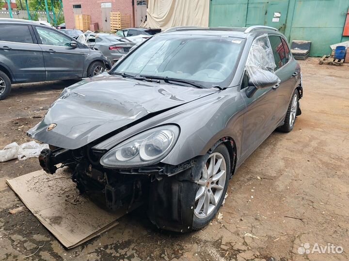 Porsche Cayenne S 4.8 AT, 2010, битый, 150 000 км