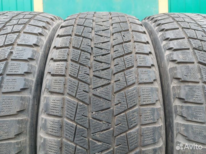 Bridgestone Blizzak DM-V1 235/55 R19 101R