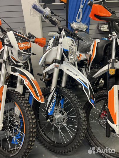 Мотоцикл эндуро rockot R5H Cyclone 250cc, HS172FMM