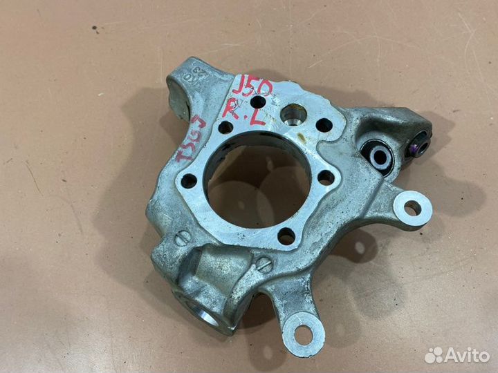 Кулак задний левый Infiniti Qx50 J50 VQ37VHR 2015