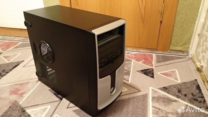 Настольный компьютер