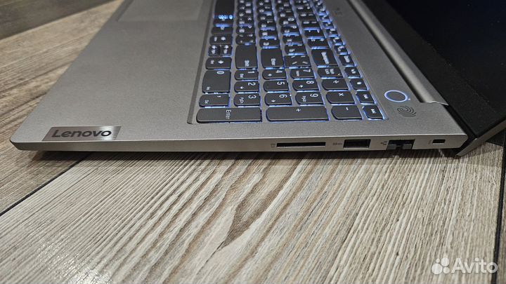 Металлический Lenovo Thinkbook 15