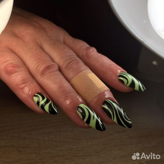 Маникюр, наращивание ногтей