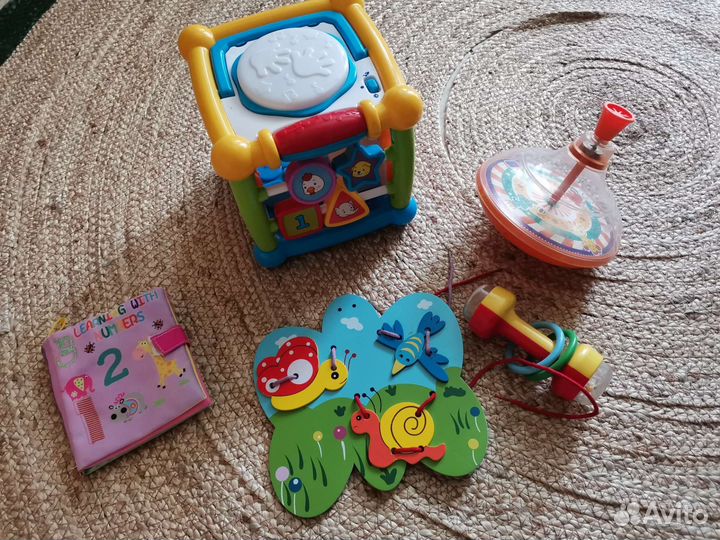 Развивающий кубик / бизикуб + игрушки