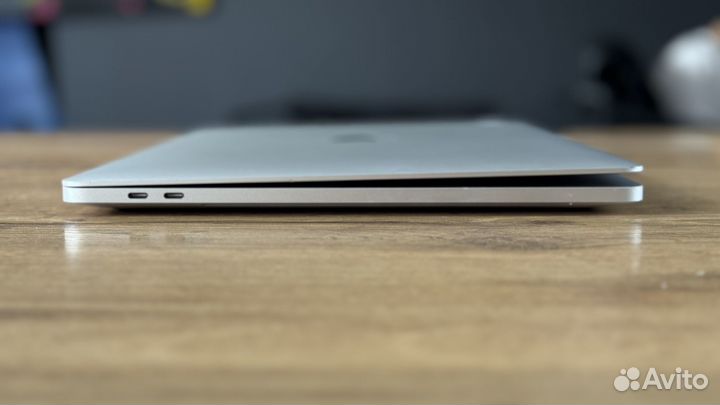 MacBook Pro 16 2021 i7 16 512 идеал