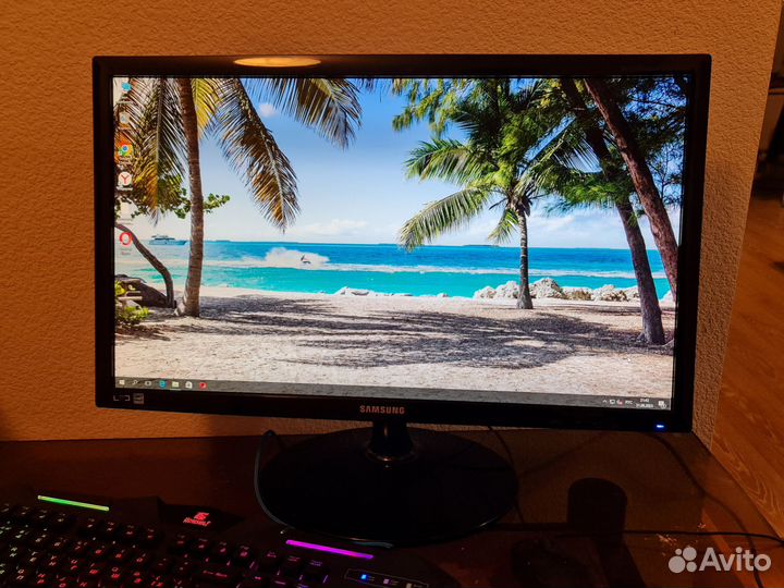FullHD монитор Samsung 23