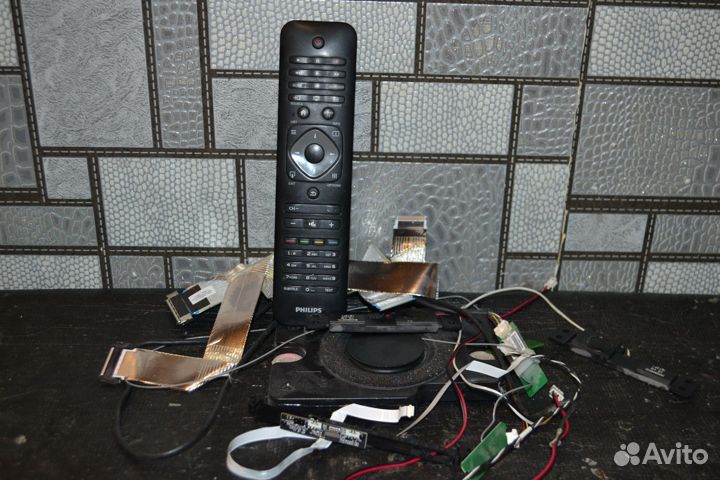 Запчасти от телевизора Philips 32PFL6007