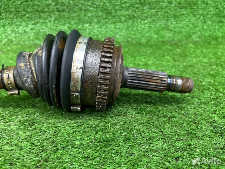 Привод левый Ваз Vesta Cross универсал 21129 2018