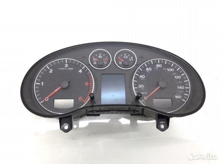Щиток приборов (приборная панель) Audi A3 8P 1.9