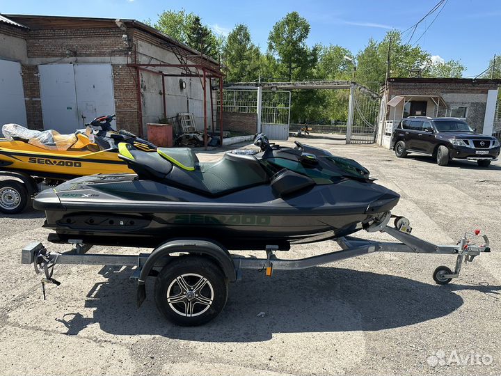 BRP RXP 300 apex