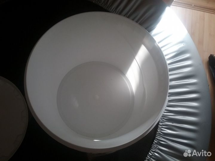 Ведро пластиковое с крышкой 10л