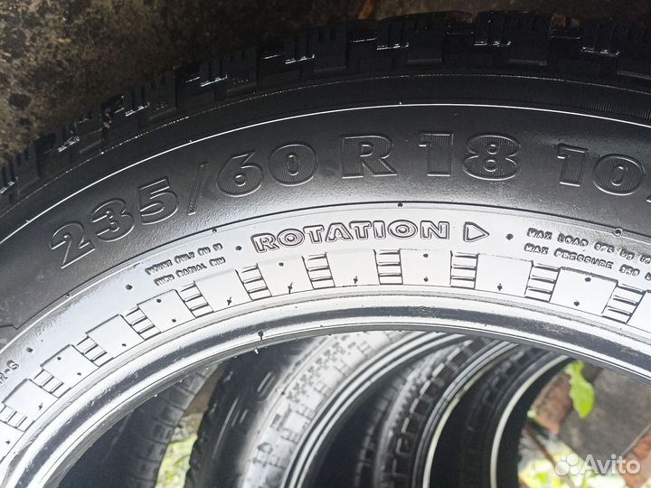 Nokian Tyres Hakkapeliitta 5 2.25/60 R18 107T