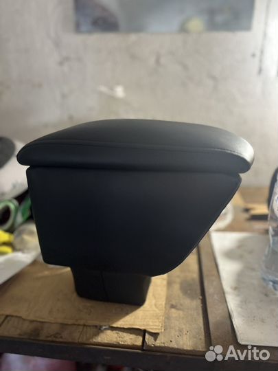 Подлокотник на киа рио 3