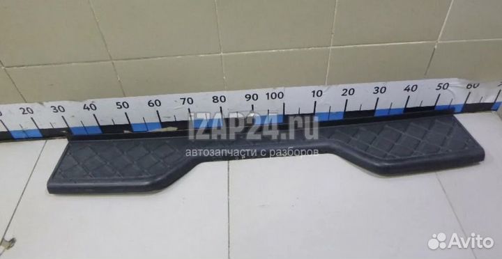 Задний бампер Nissan Armada