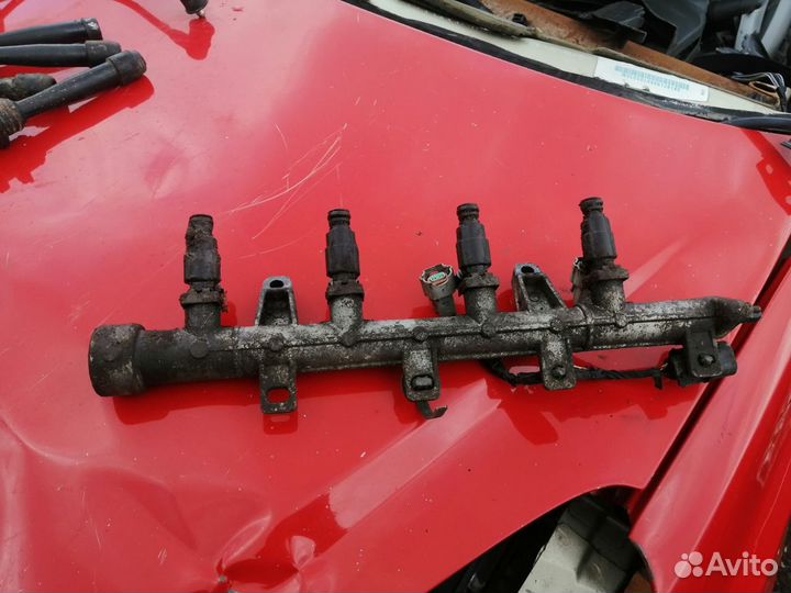 Рампа топливная, форсунки Hyundai Accent 1.5