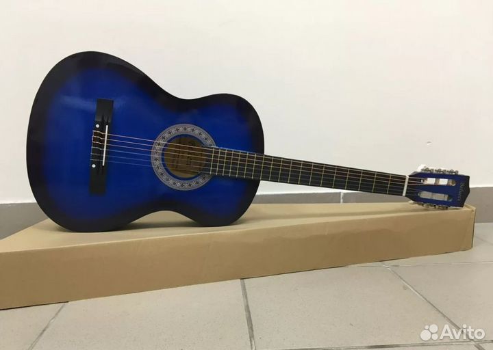 Гитара классическая с мягкими струнами