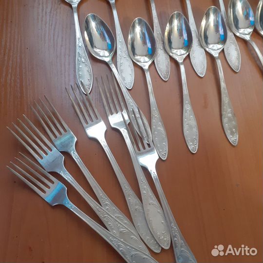 Мельхиор Пламя,ложки столовые,десертные,вилки