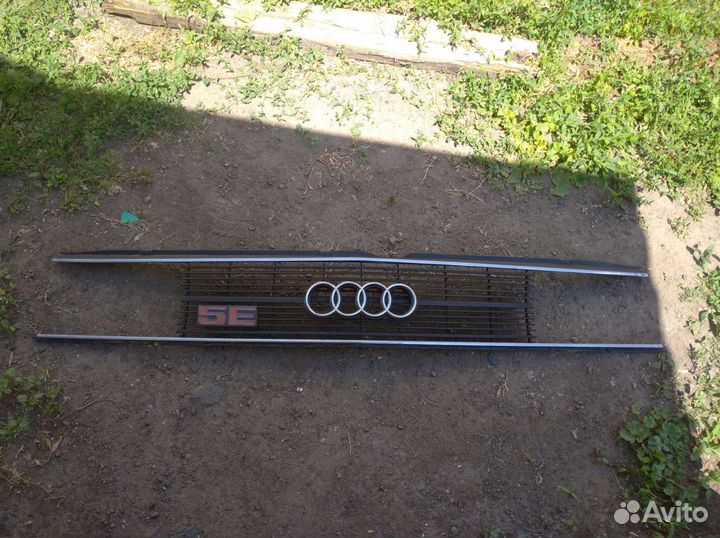 Решётка радиатора Audi 100 200 c2